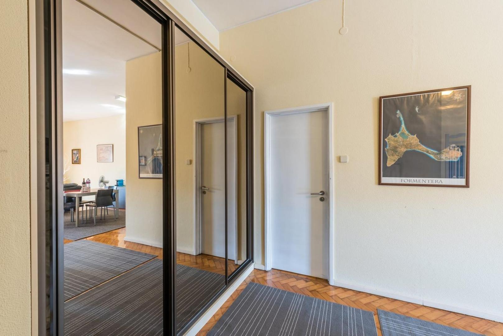 Guestready - Minimalistic Studio Downtown OOporto Esterno foto