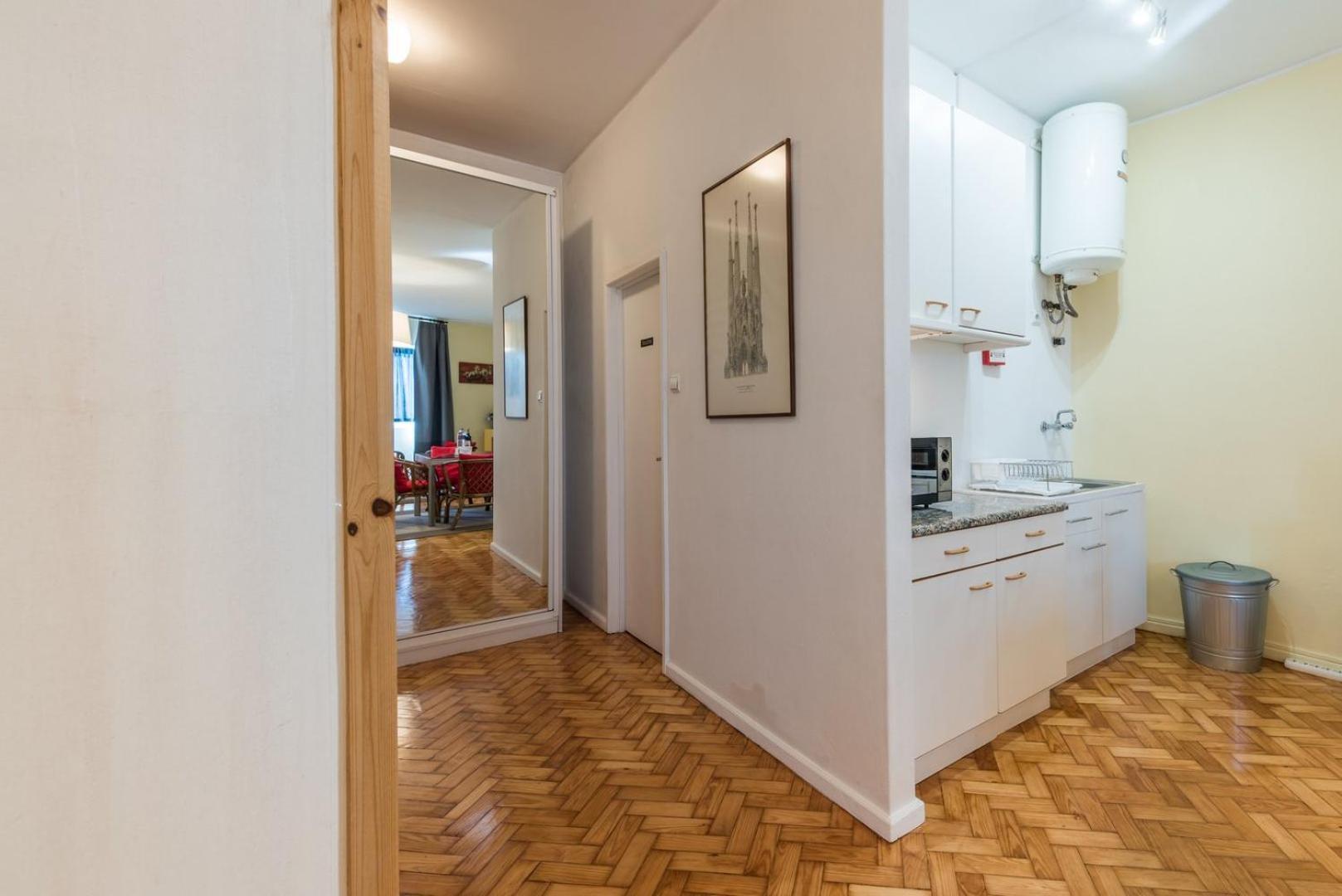 Guestready - Minimalistic Studio Downtown OOporto Esterno foto